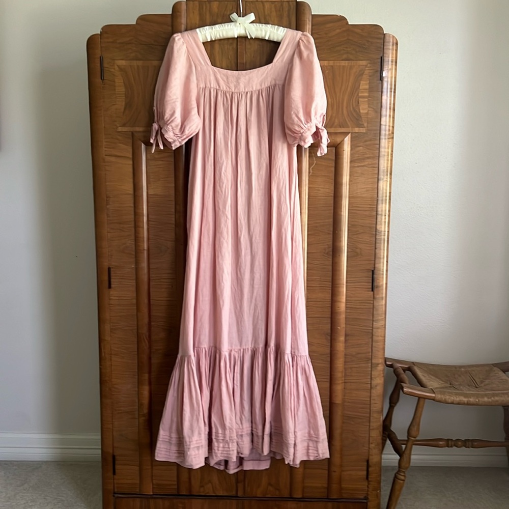 Dôen Mariposa dress in pink. Without sash. Good used condition sz XS